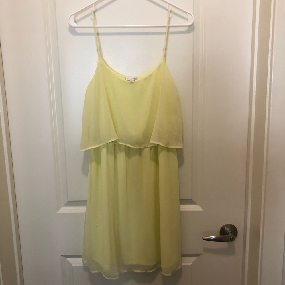 Yellow dress Size medium